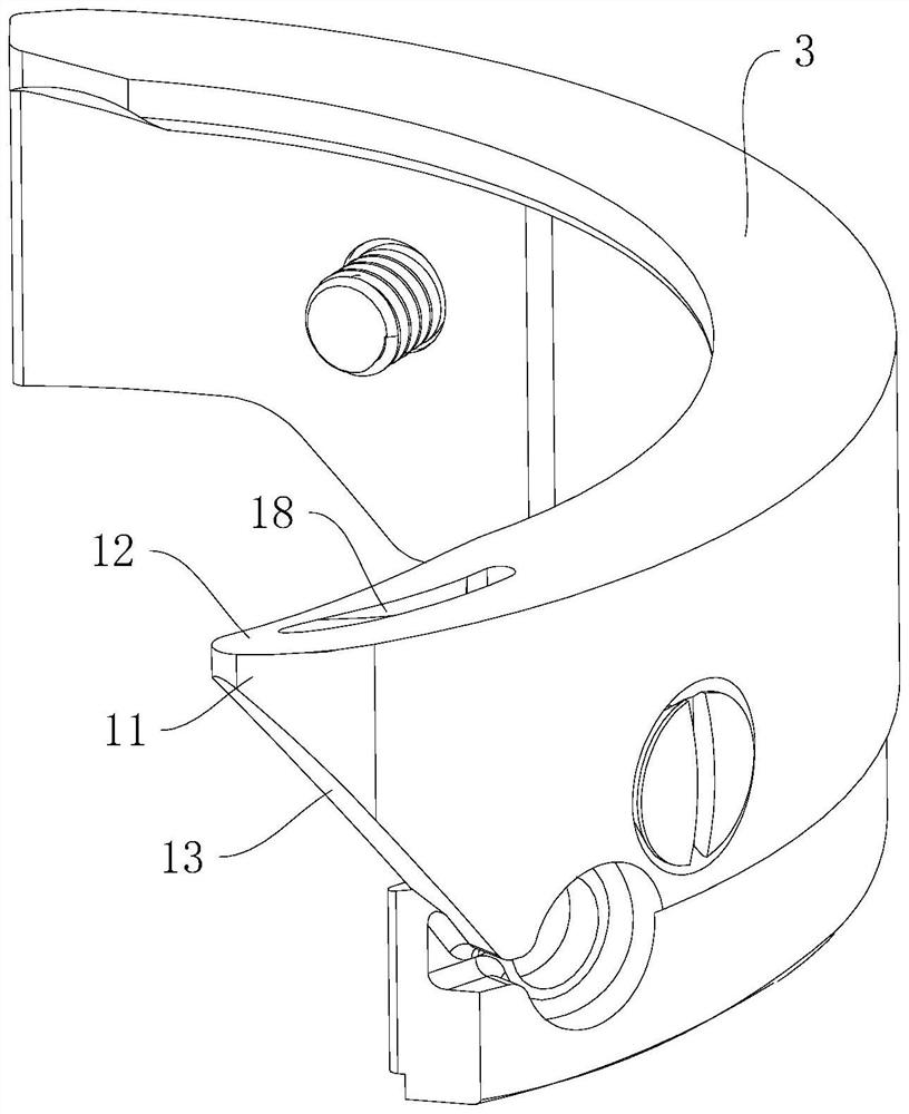 Inner shuttle pressing plate and rotating shuttle