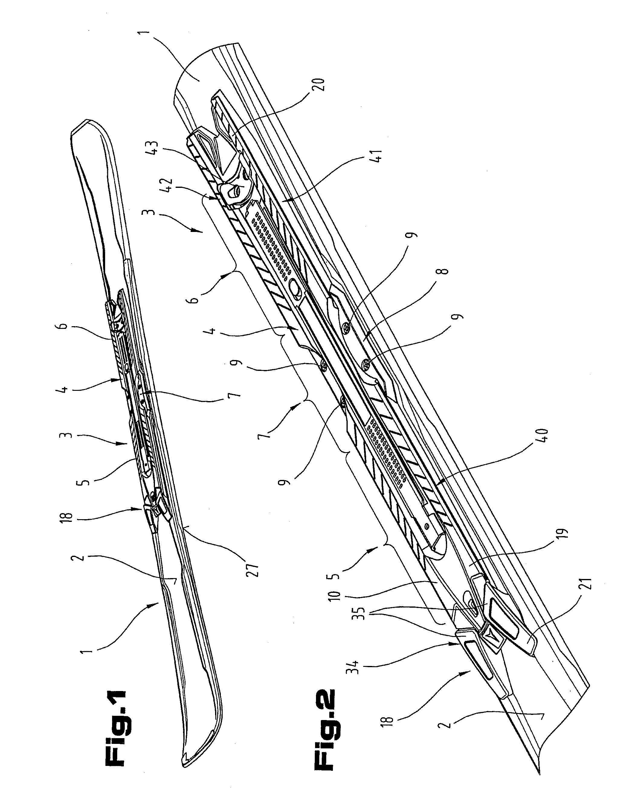 Ski with a connecting device for a ski binding