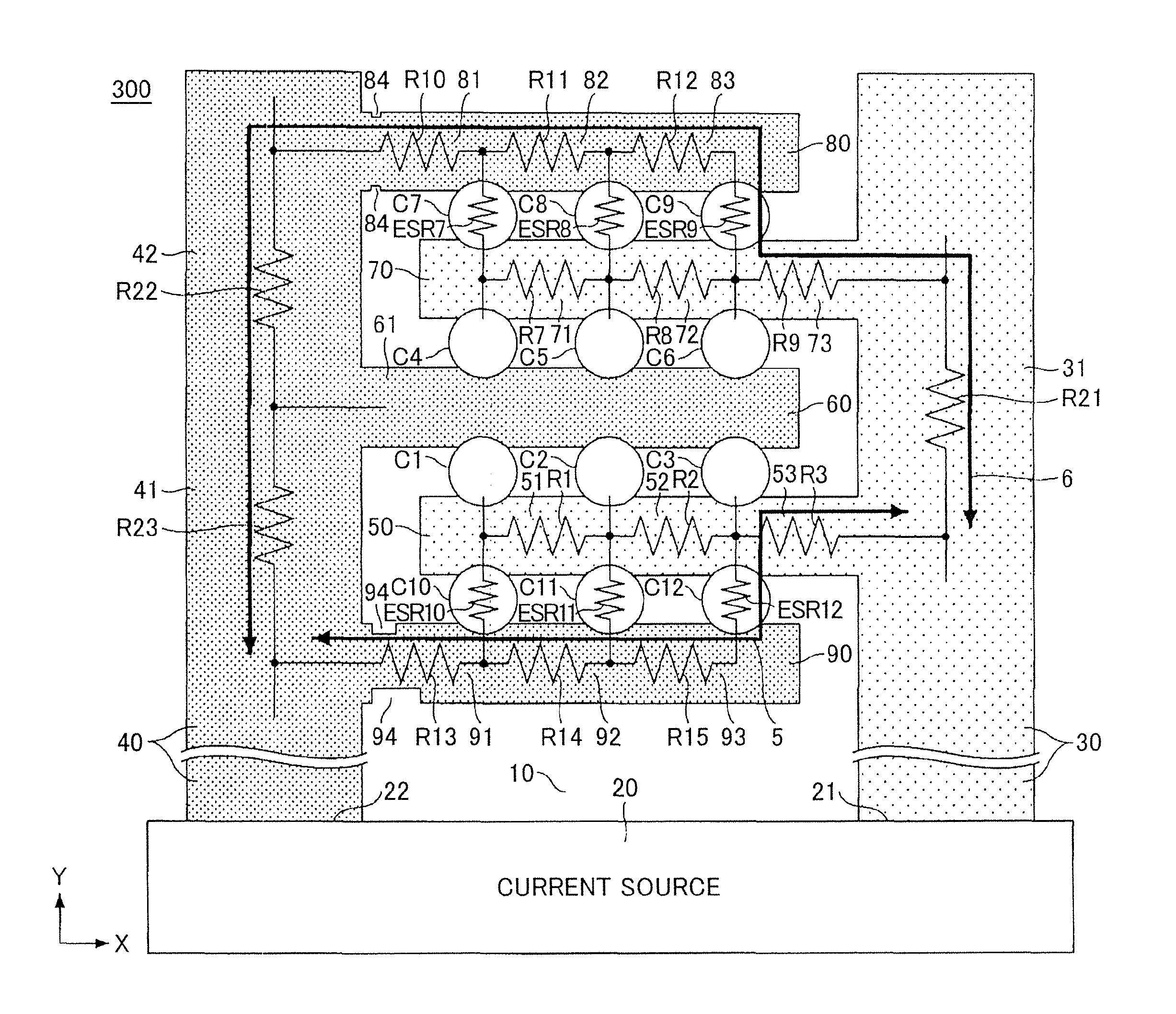 Capacitor arrangement structure and method of mounting capacitor