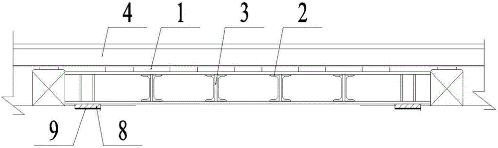Temporary steel rail supporting device for disassembling and replacing railway ballastless track supporting layers