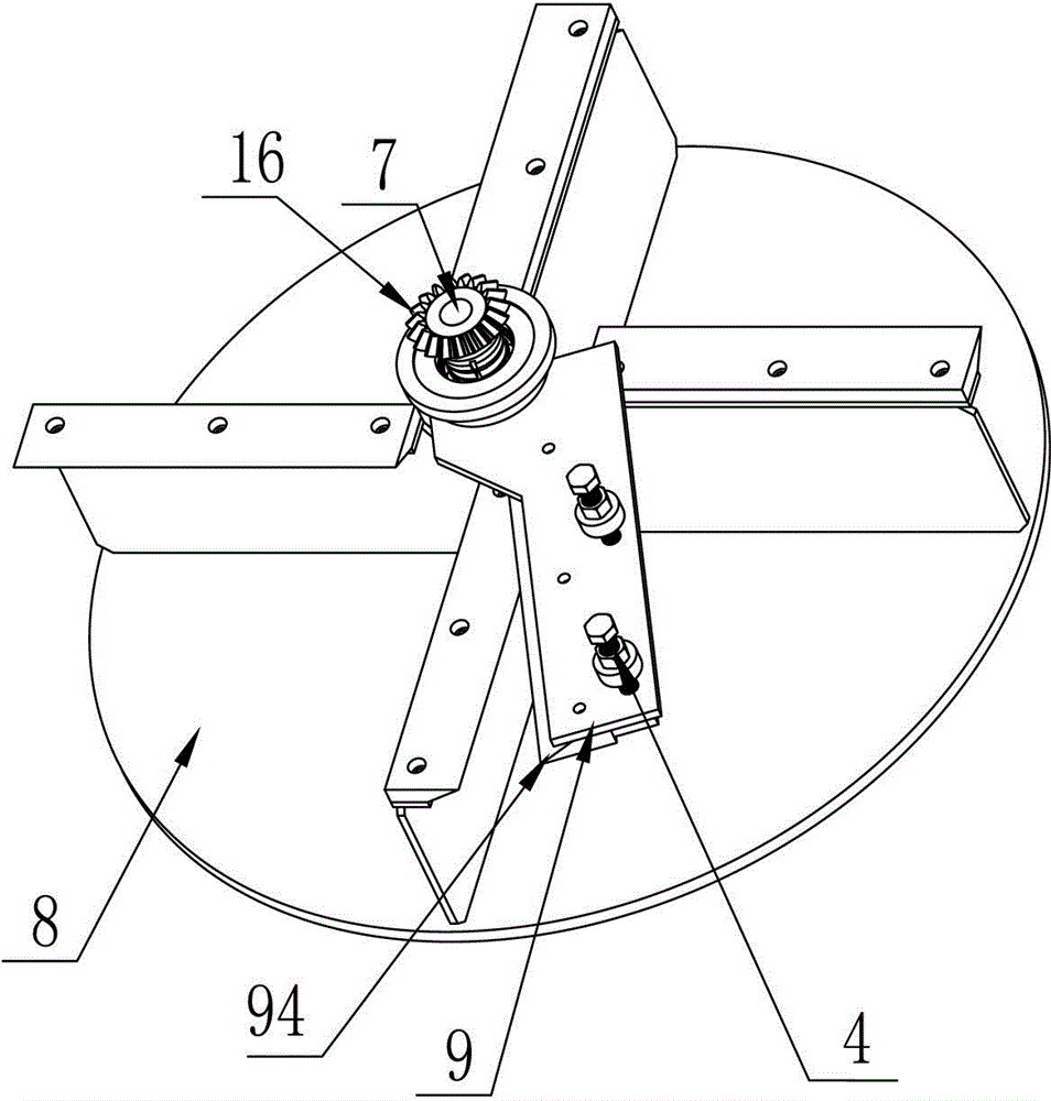Straw feeding, chopping and scattering apparatus