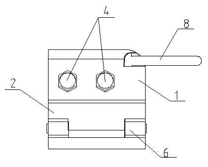 Charged disconnecting wire lead clamp device