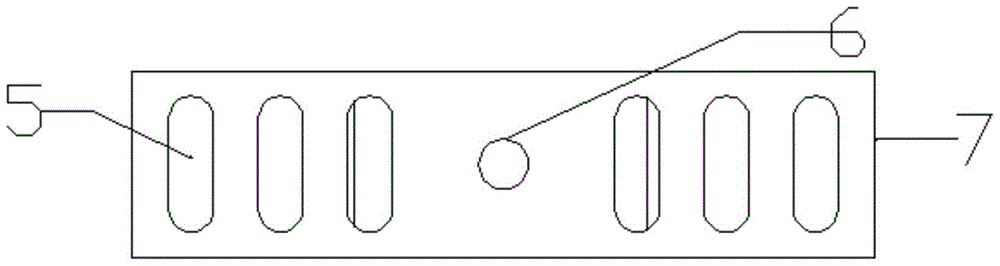 A device for suppressing crystallizer liquid level fluctuation at high pulling speed