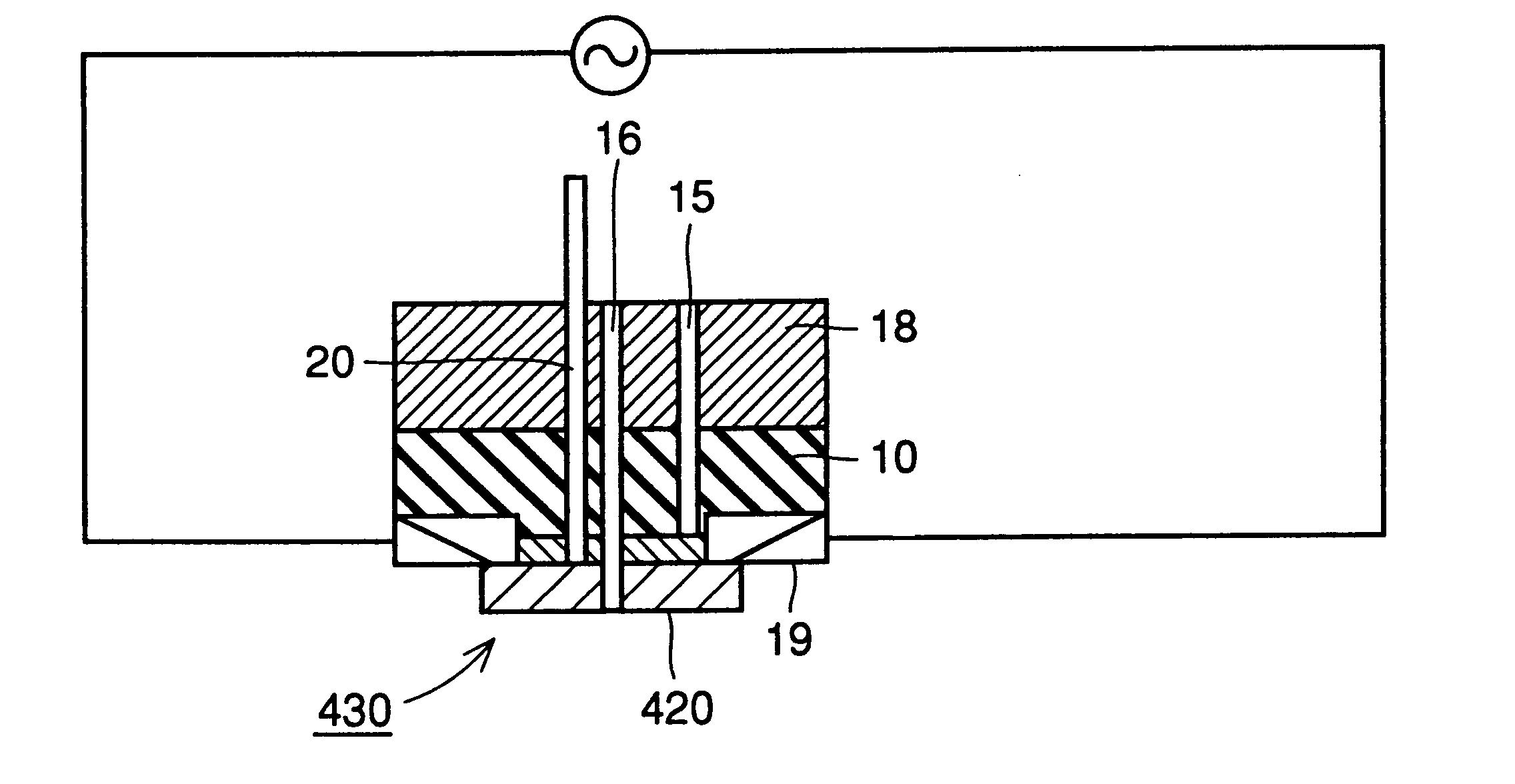 Tool tip and bonding tool comprising the tool tip and control method for the bonding tool