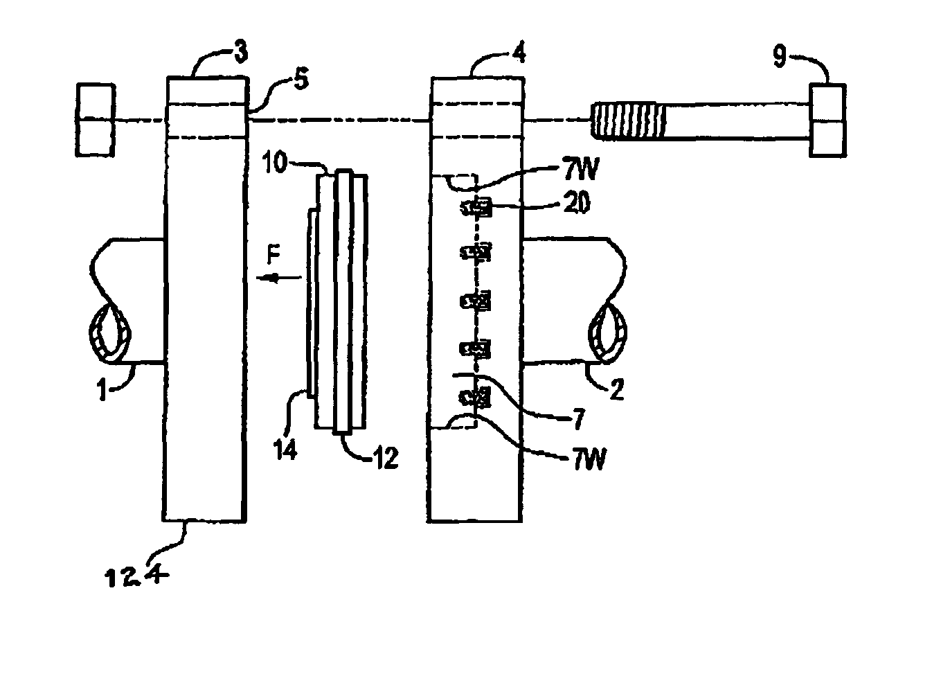 Apparatus for connecting fluid conduits