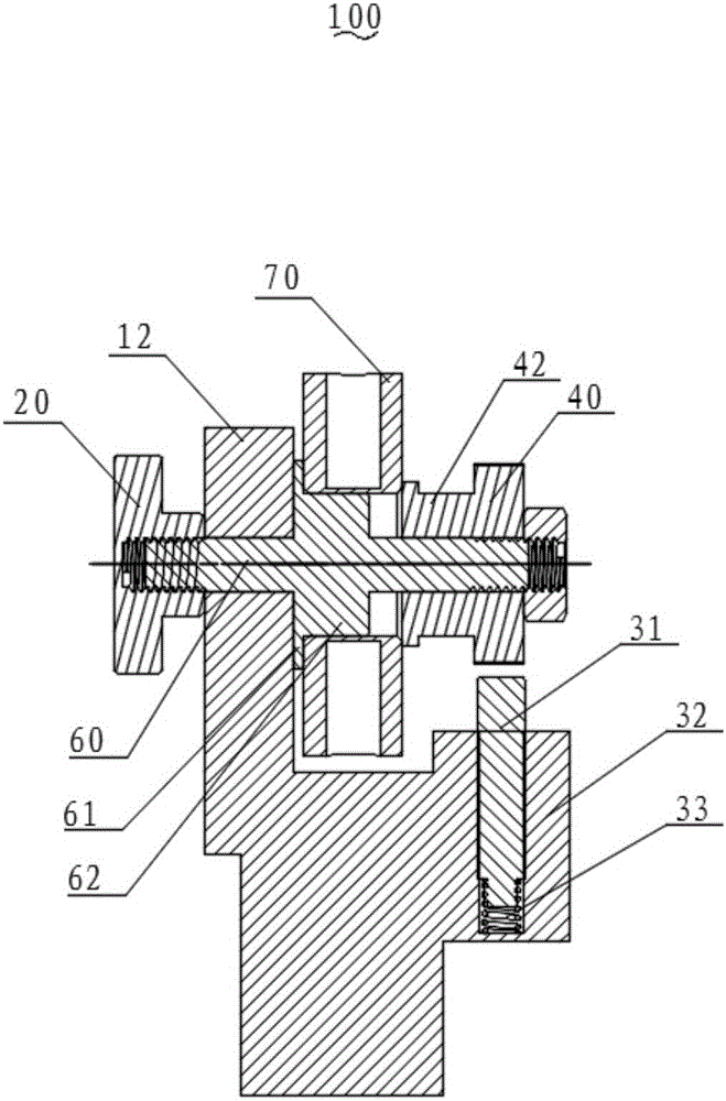 Workpiece jig with adjustable clamping angle