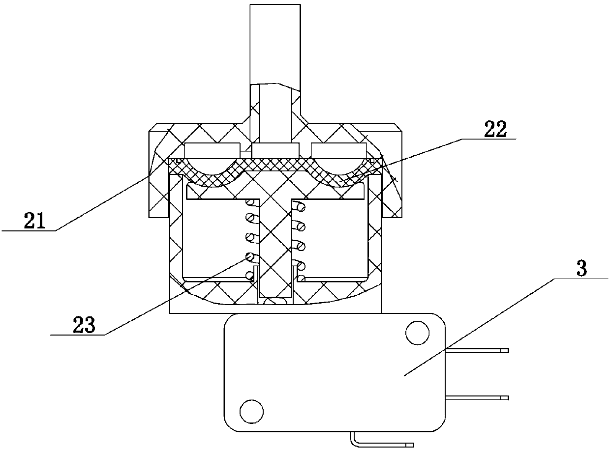 Diaphragm supercharging and self-priming integrated pump self-adaptive to water sources