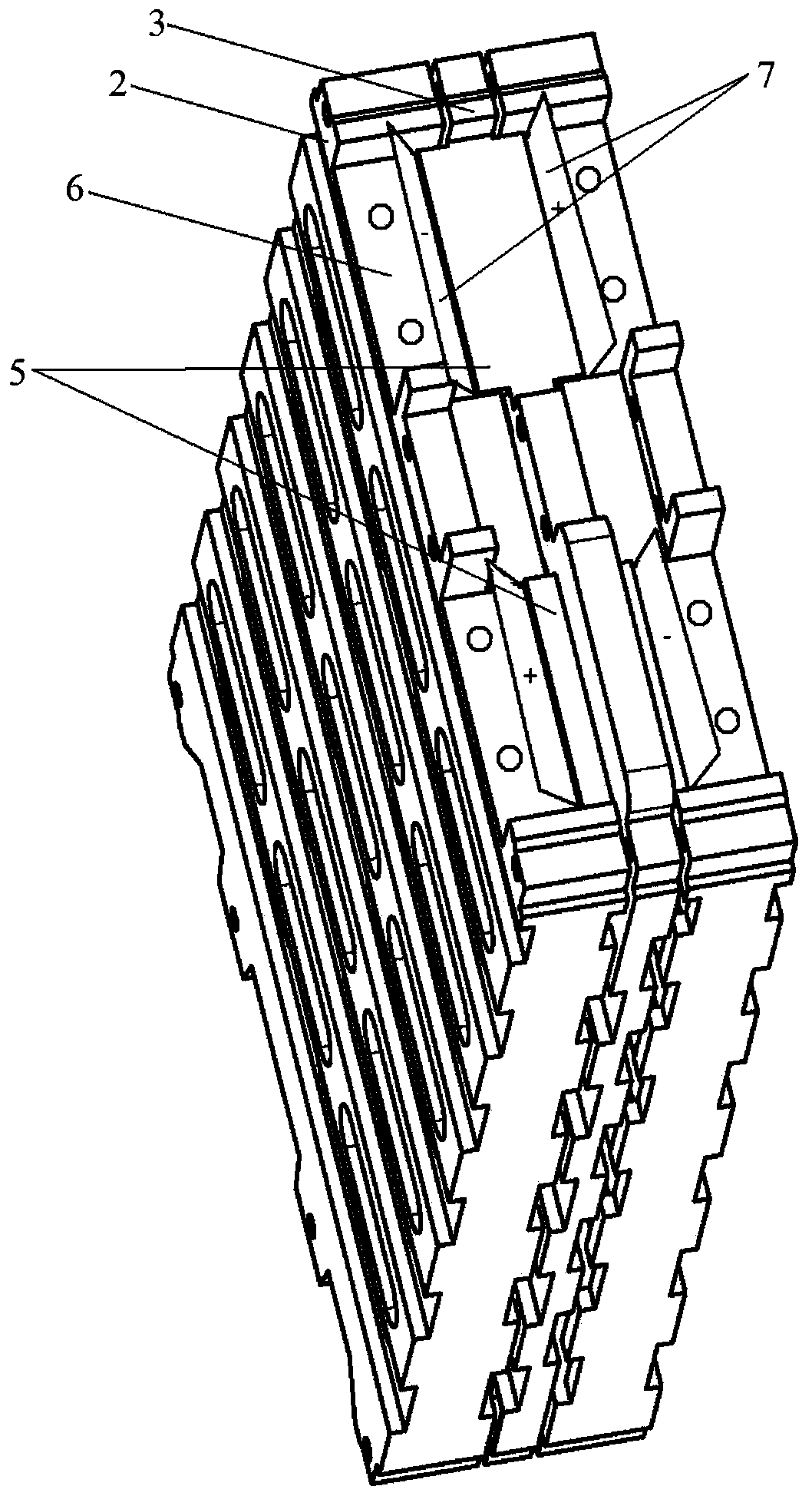 Cell assembling structure of combined battery