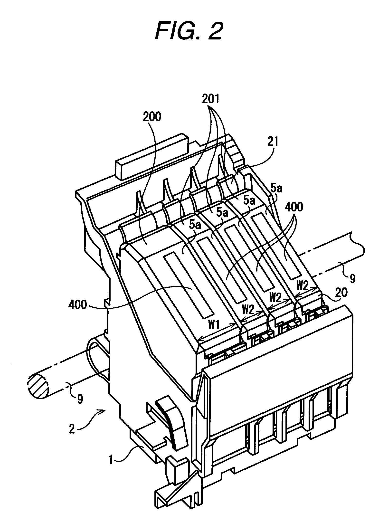 Information communicating member, liquid container having information communicating member and liquid ejecting apparatus