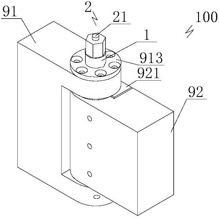 Multifunctional rotating shaft structure of ultrahigh-voltage direct-current transmission line insulator detecting robot