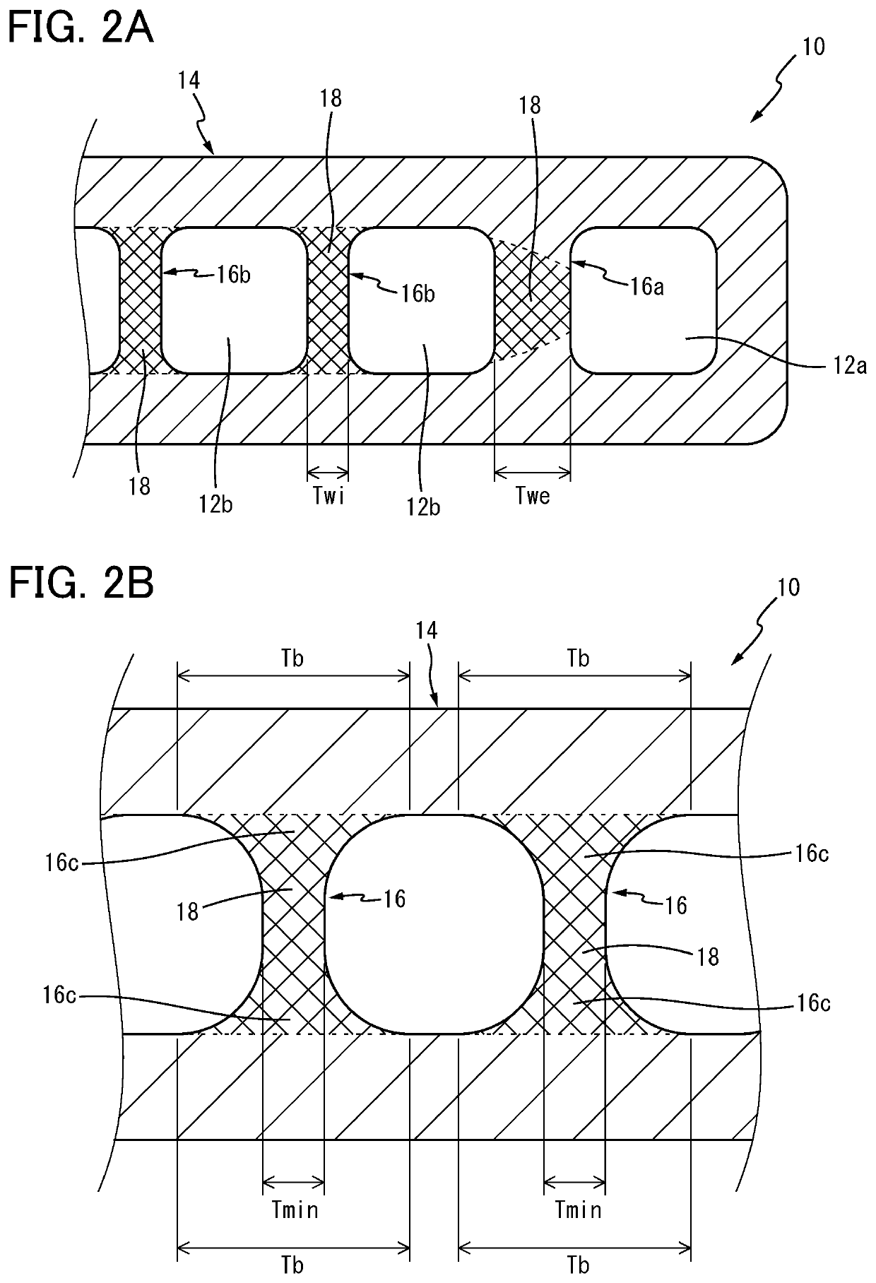 Flat extruded aluminum multi-port tube whose inner surface is highly corrosion-resistant and an aluminum heat exchanger using the tube