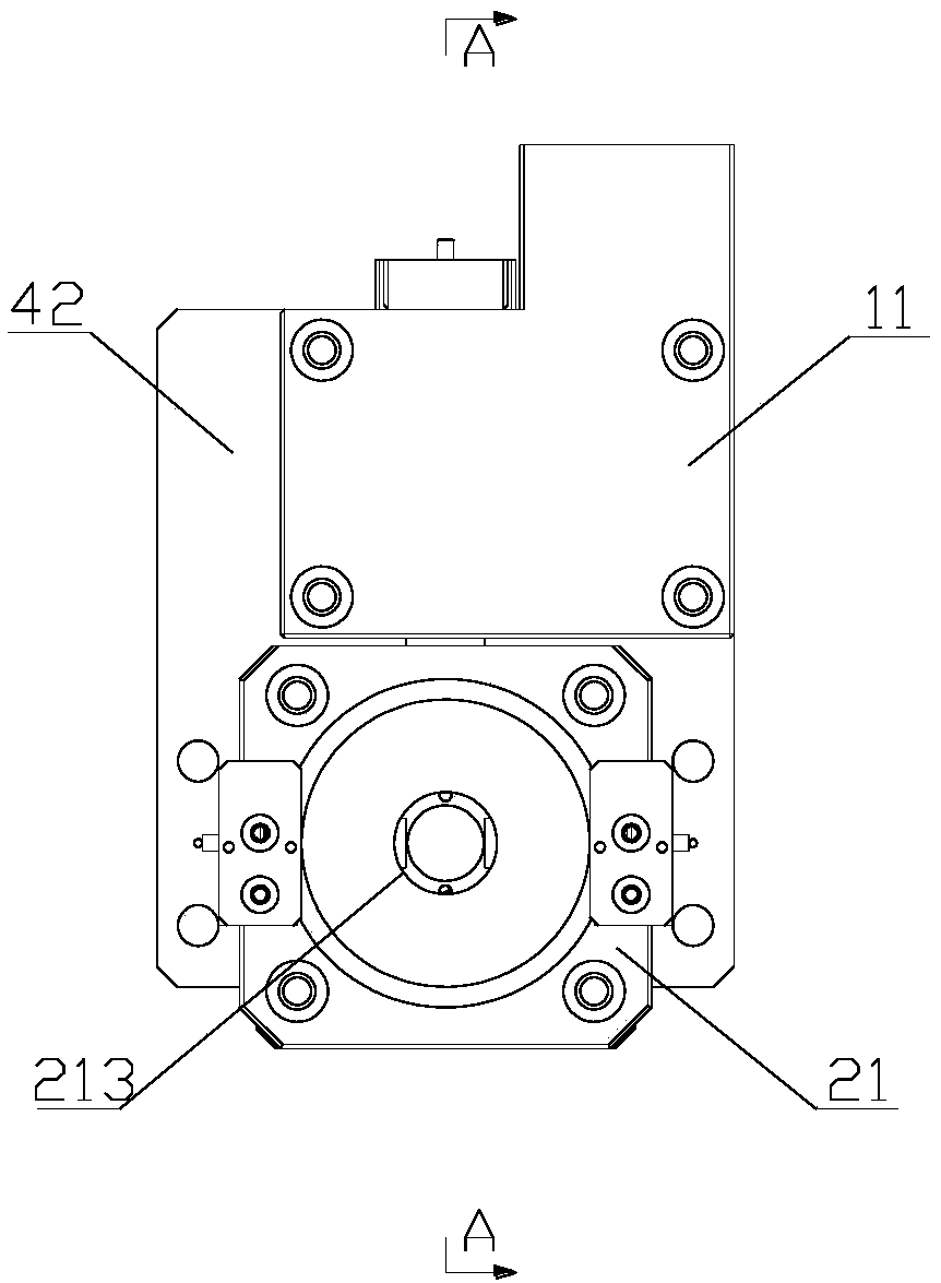 U-shaped plug feeding and press-fitting device