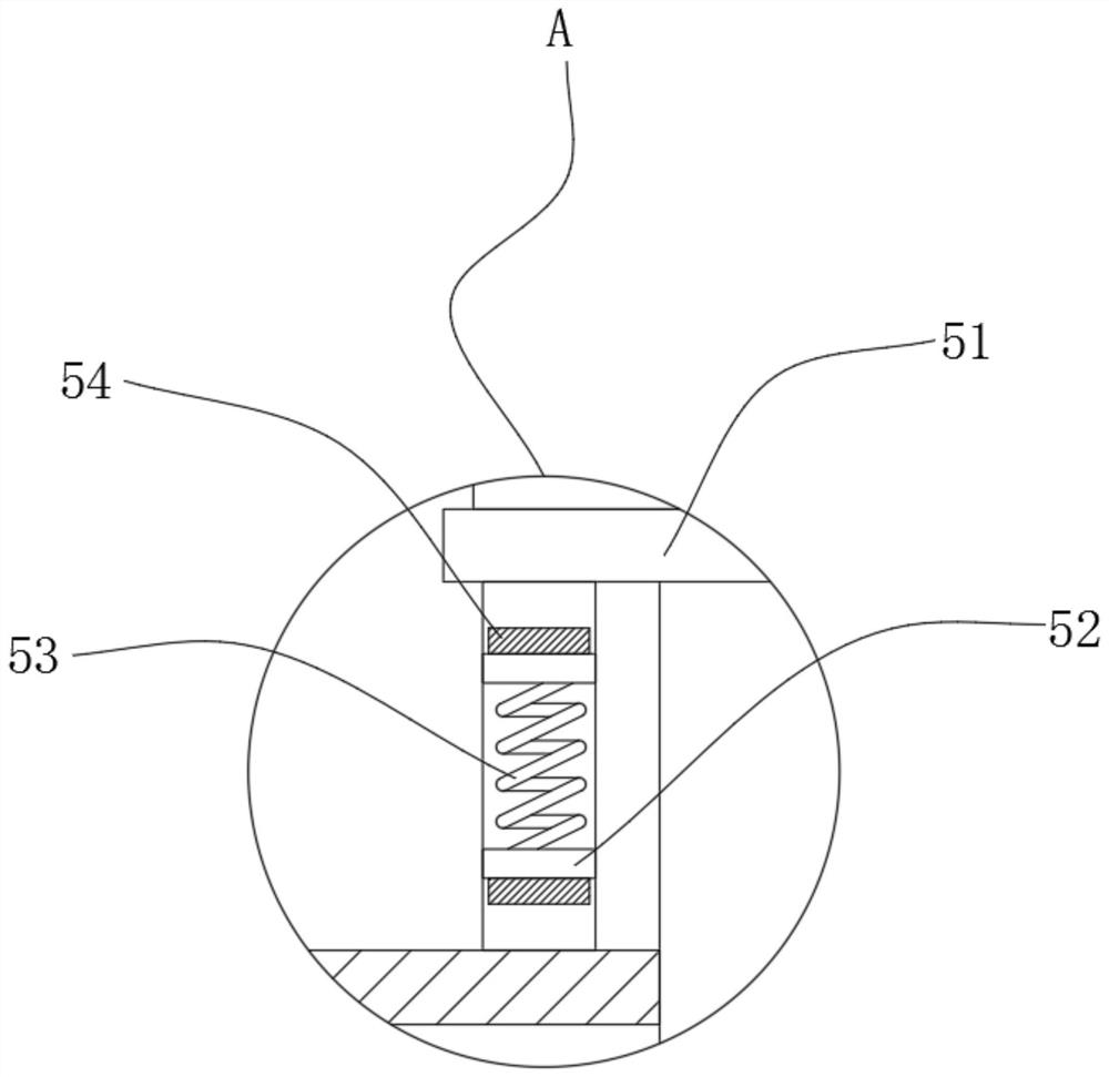 Feeding device for plastic injection molding by utilizing cyclone feeding