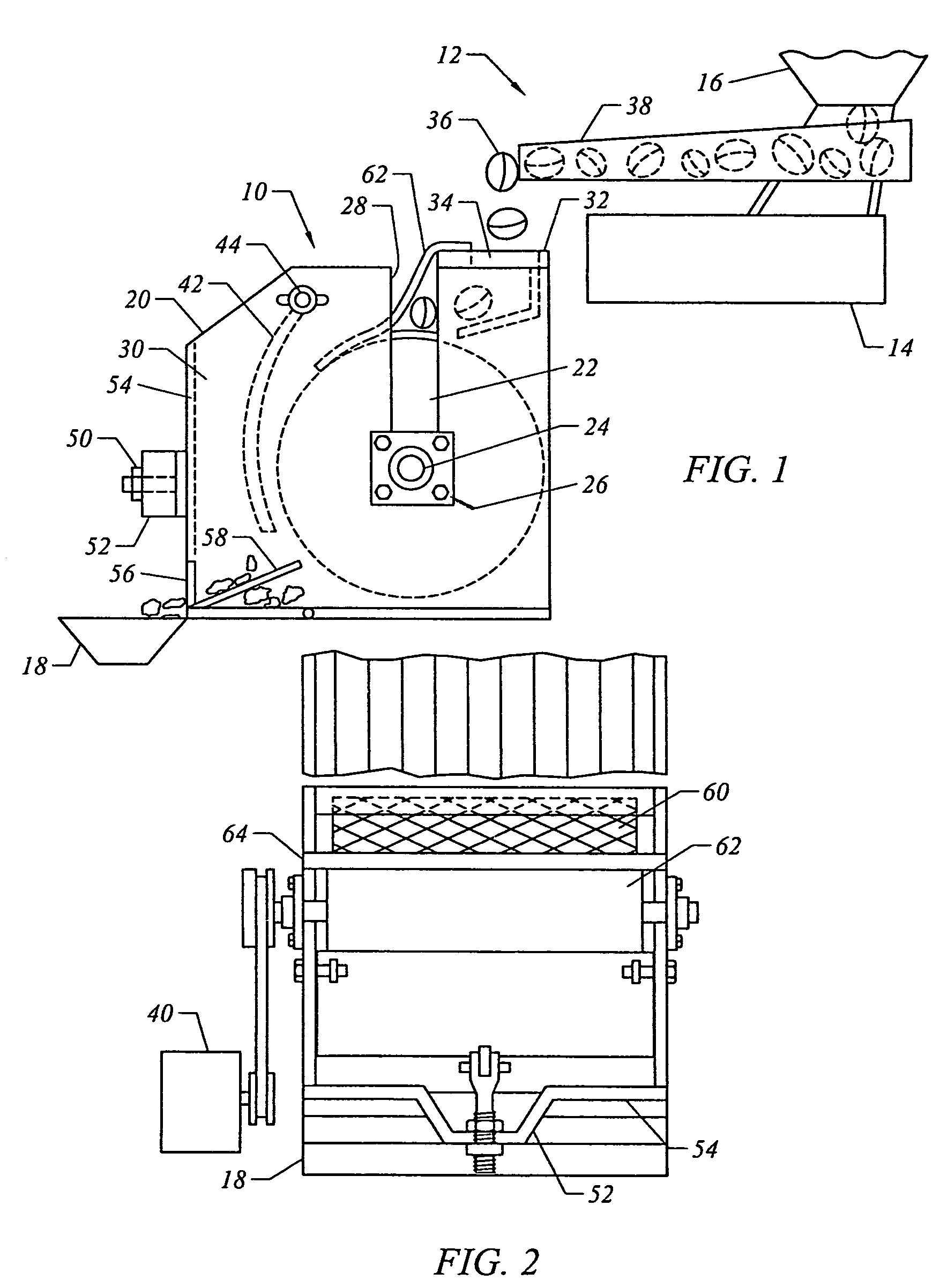 Nut cracking mechanism for variable-sized nuts