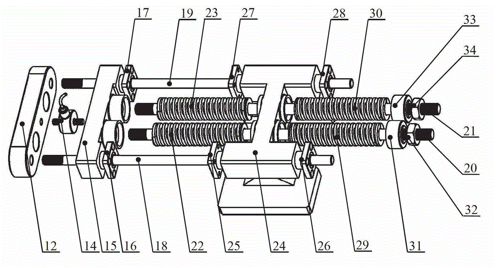 Dynamic loading device for two-way tension and pressure