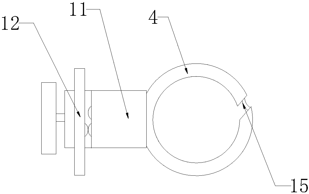 Dead-angle free spraying device for bamboo and wood processing