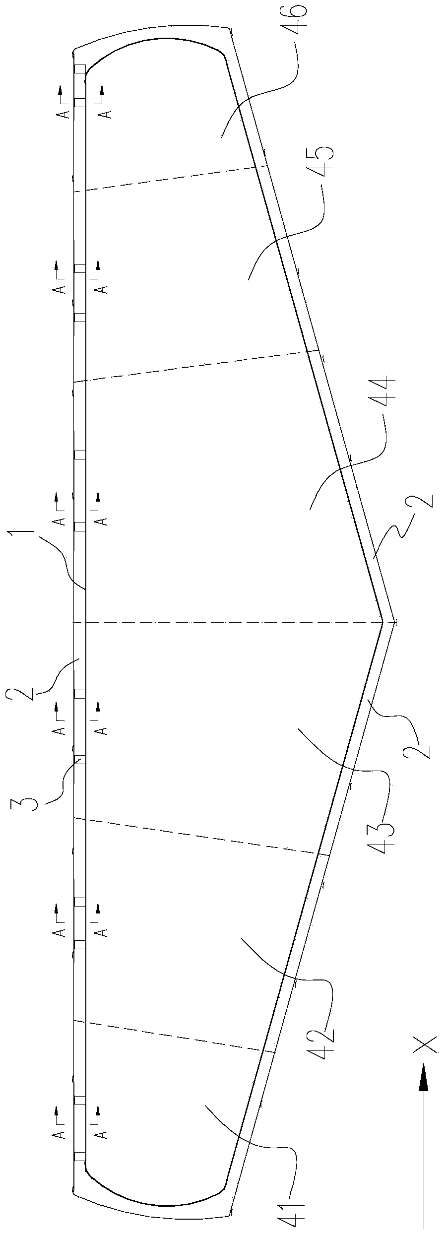 A kind of insulation tank with outer covering board