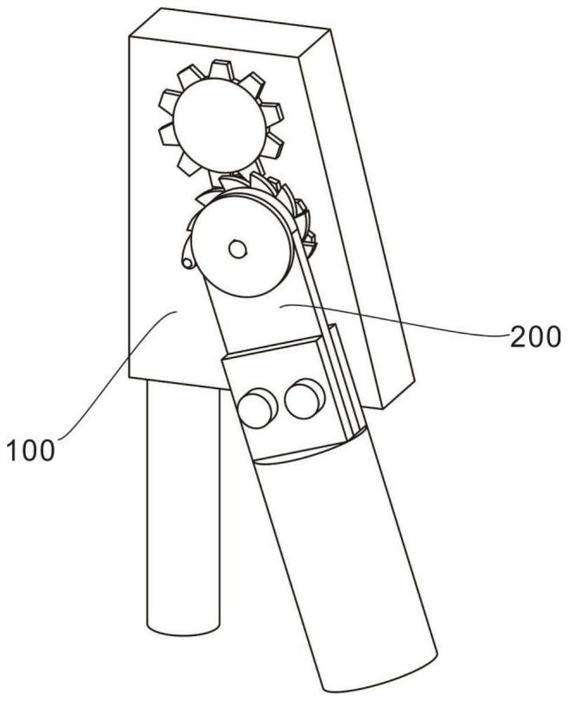 Adjustable bidirectional linkage combined tool