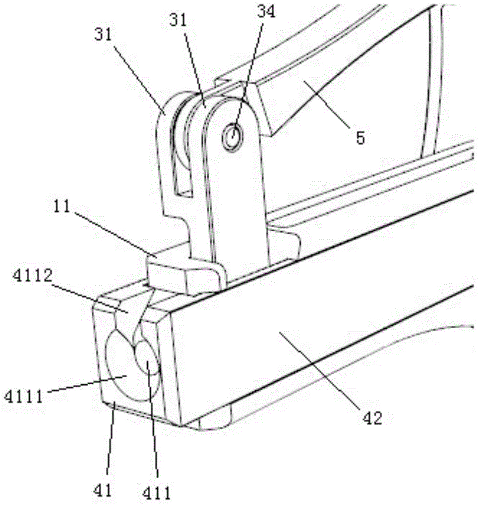 Nail pulling device
