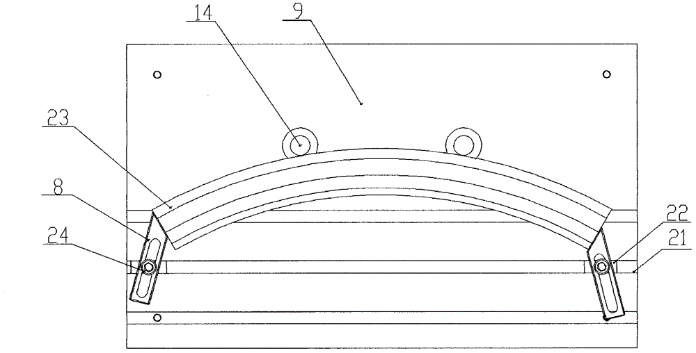 Shape-following slicking device for gap of steam-sealing ring of steam turbine