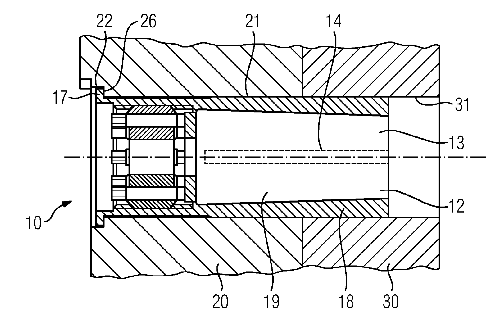 Coupling device for connecting a clutch to a turbine train