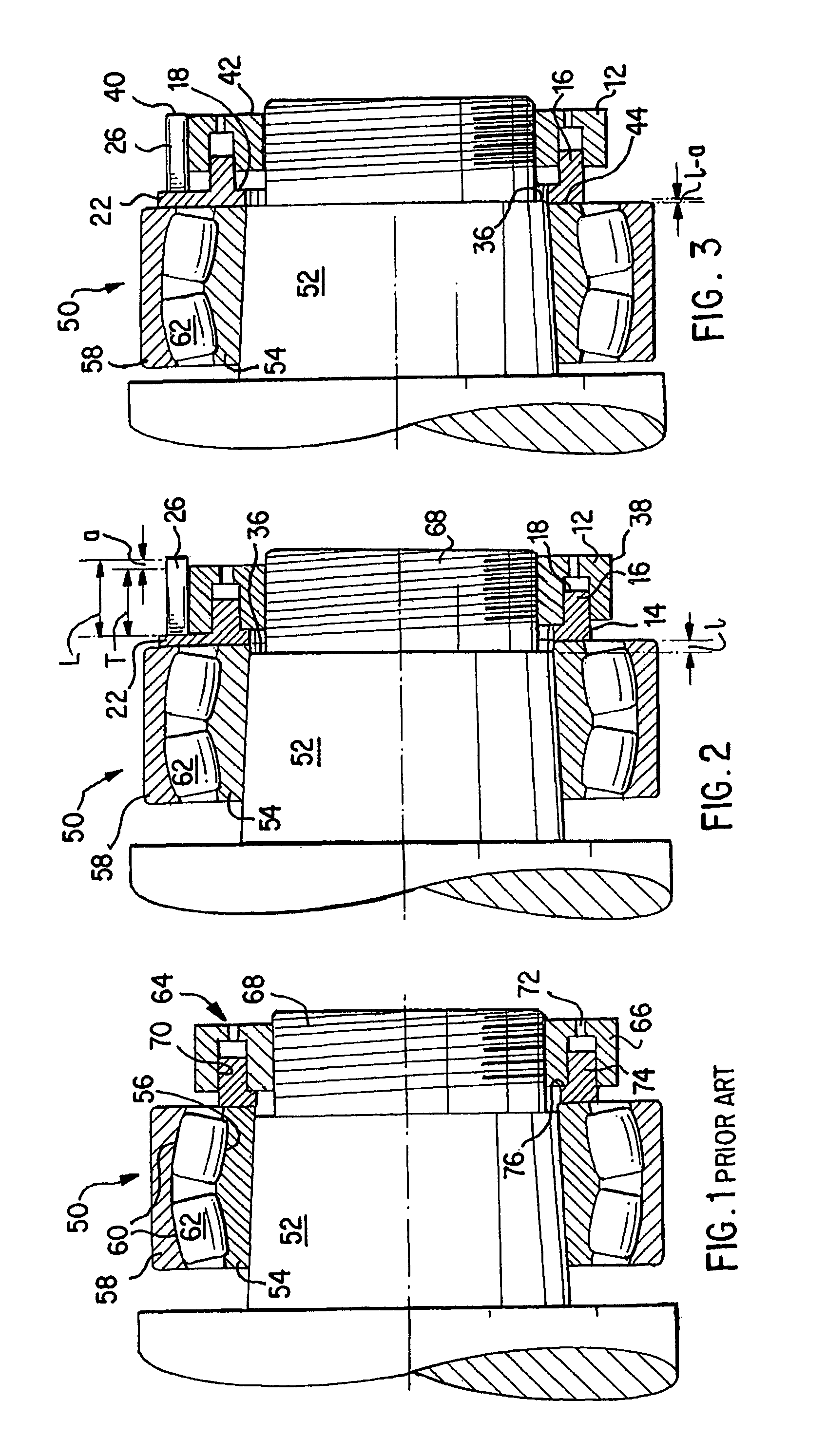 Hydraulic nut, device and method for mounting or dismounting a hollow article