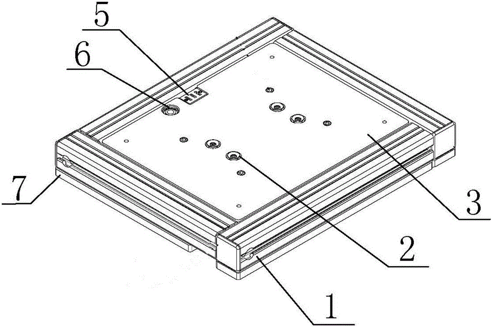 A carrier, a new type of conveying device based on the carrier and its use method