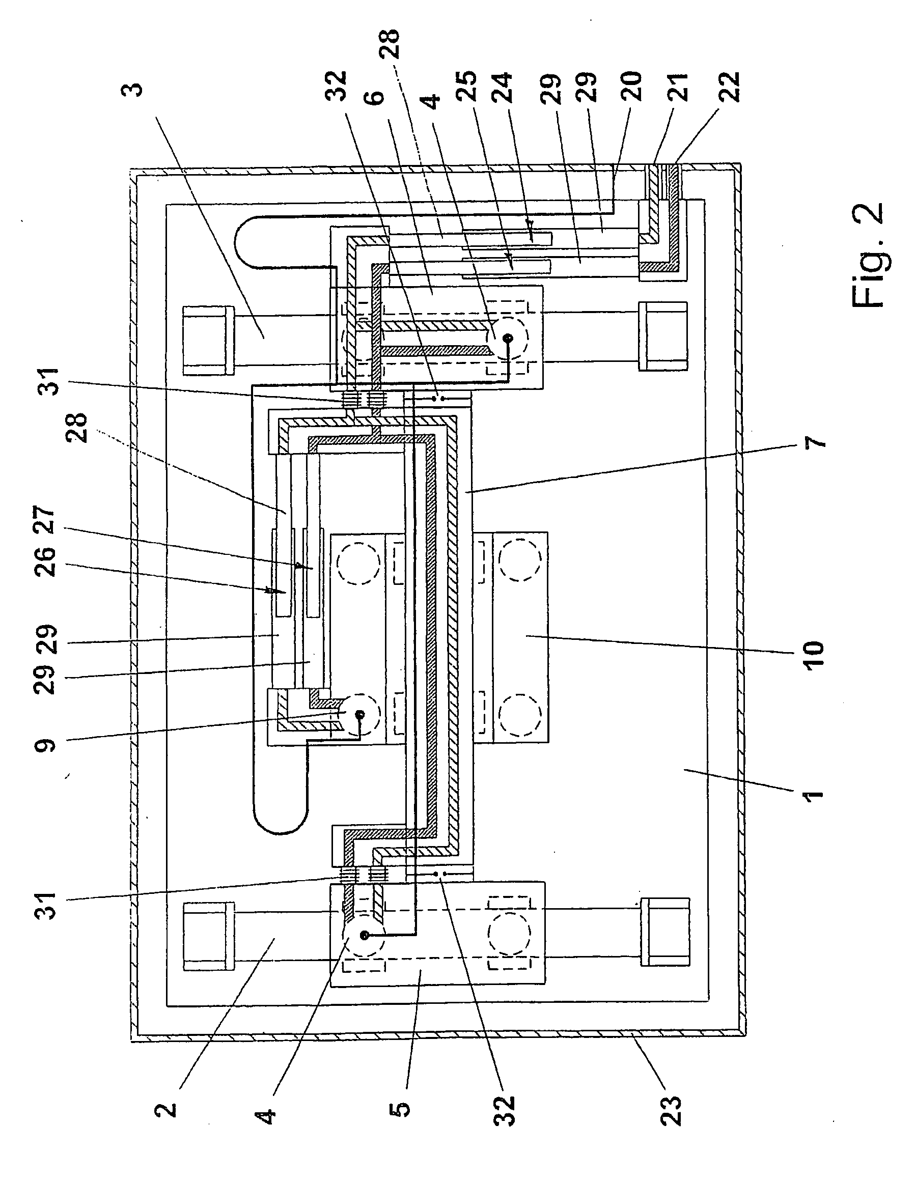 Table guided by aerostatic bearing elements for vacuum application