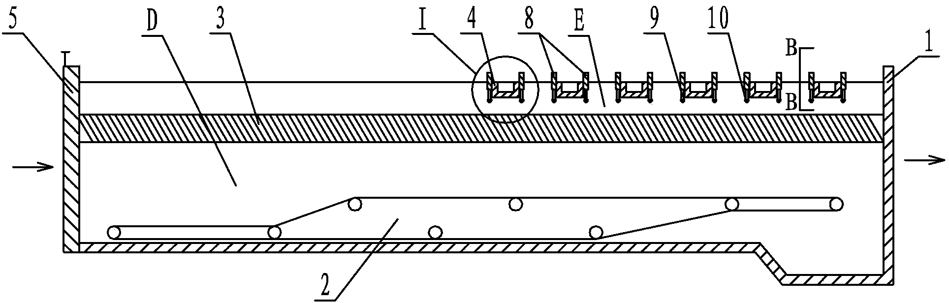 Water-level-variable terminal catchment inclined tube or inclined plate sedimentation tank