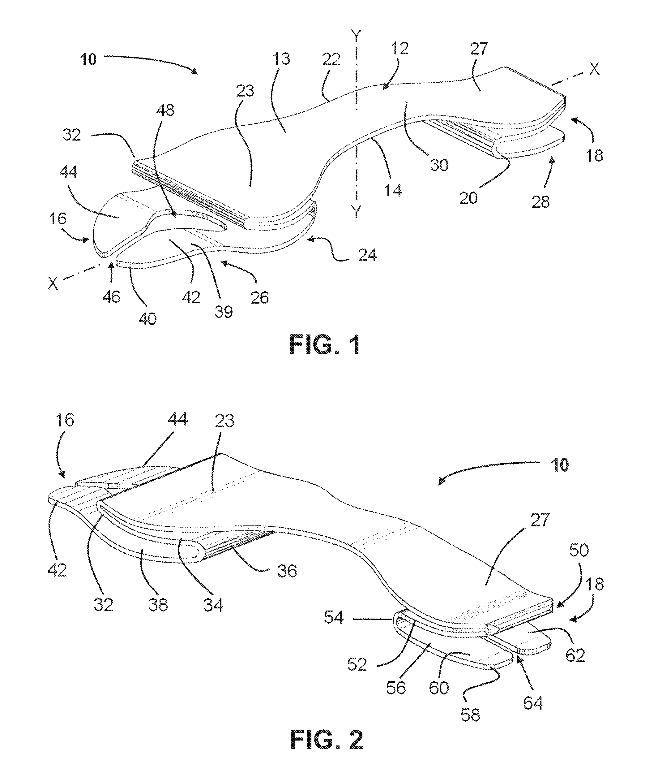 Shoe sole with energy restoring device