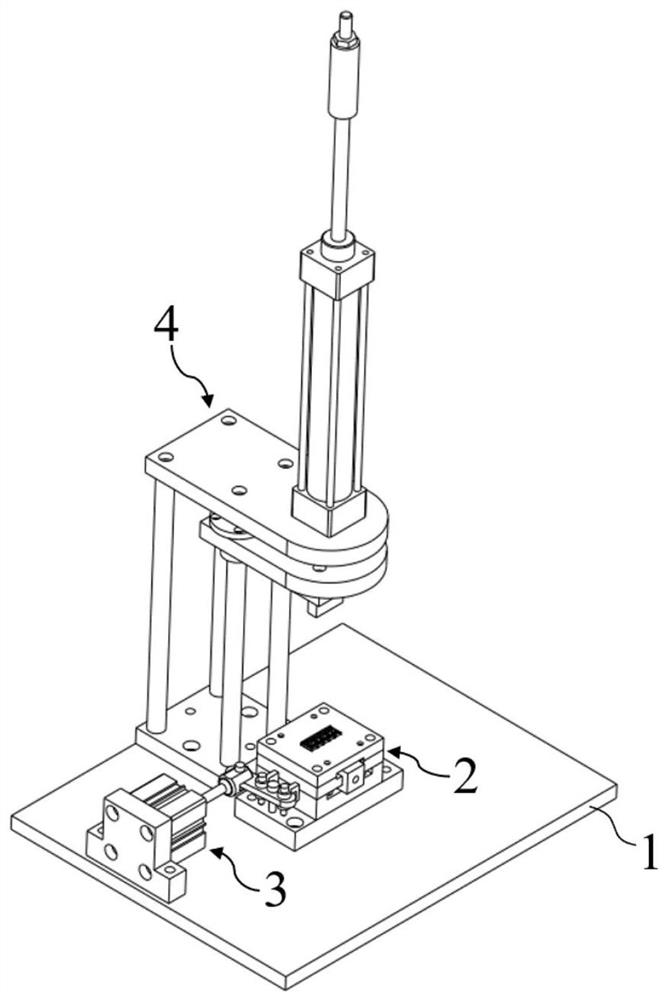 Gear switch pin rotating device and pin rotating machining method