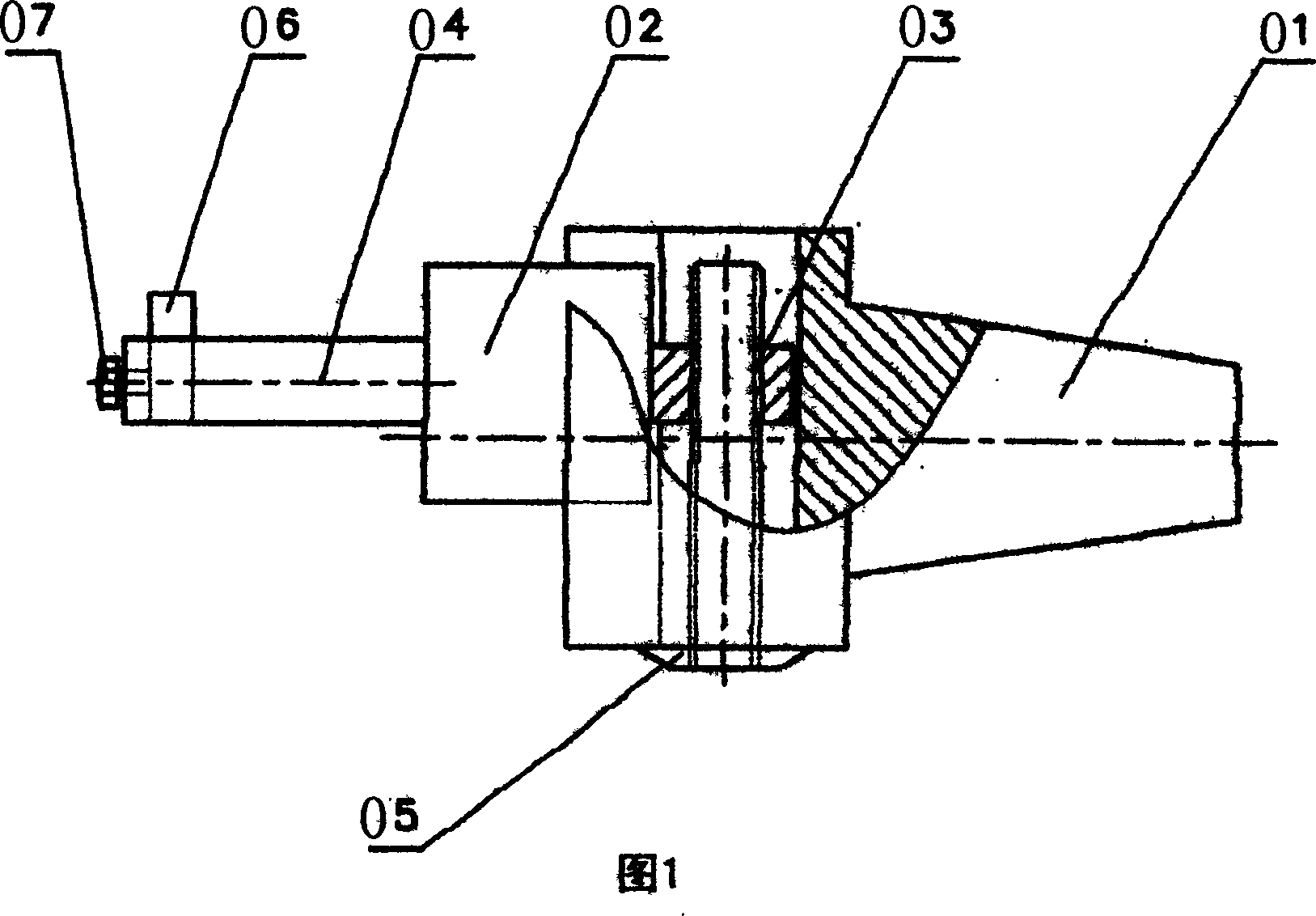 Method for fine adjusting amount of feed of boring cutter tool, and adjustment device