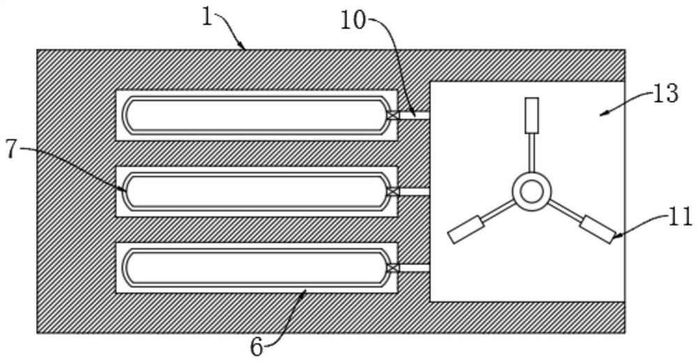 A multi-fan self-rotating heat dissipation power cabinet