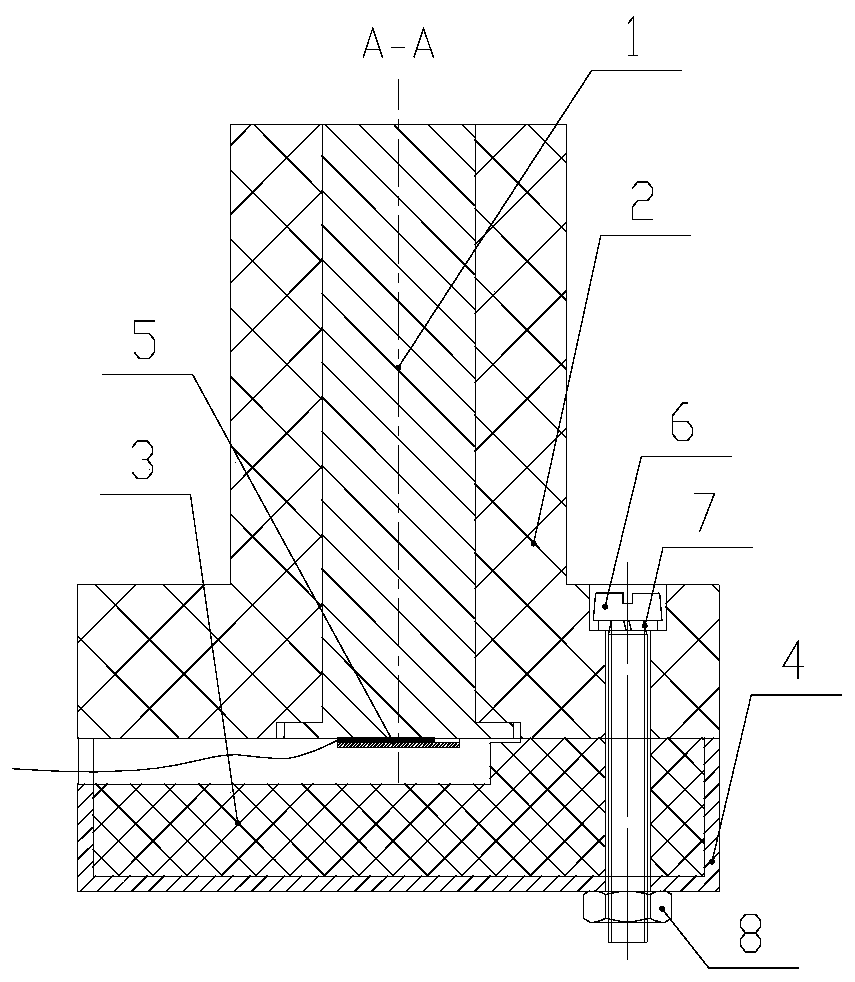 A heat flow identification device and design method on the surface of a hypersonic vehicle