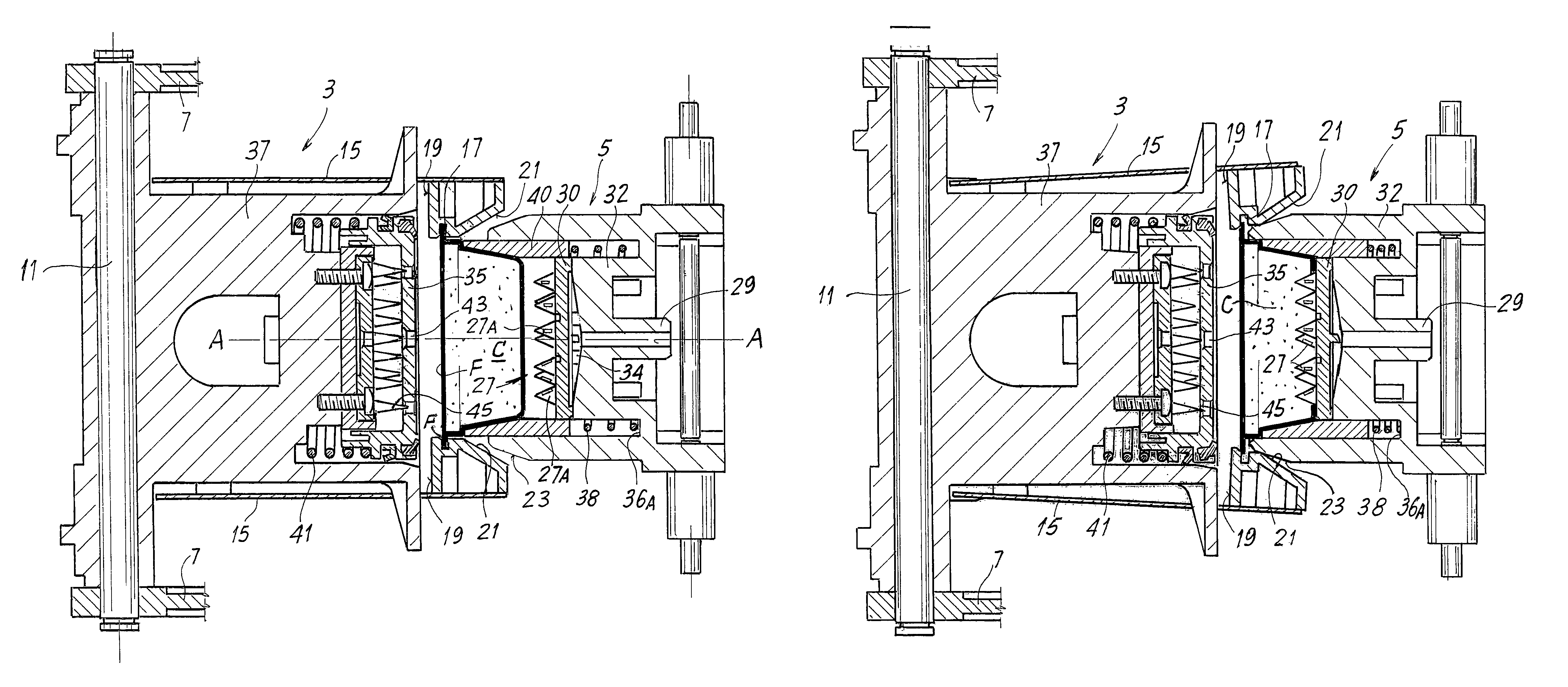 Infusion device to prepare beverages form single-serving capsules with capsule centering device