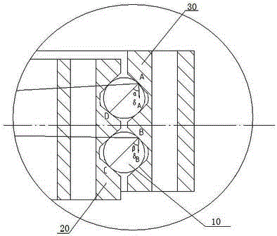 Method of improving double-row-contact ball-type revolve-bearing force situation
