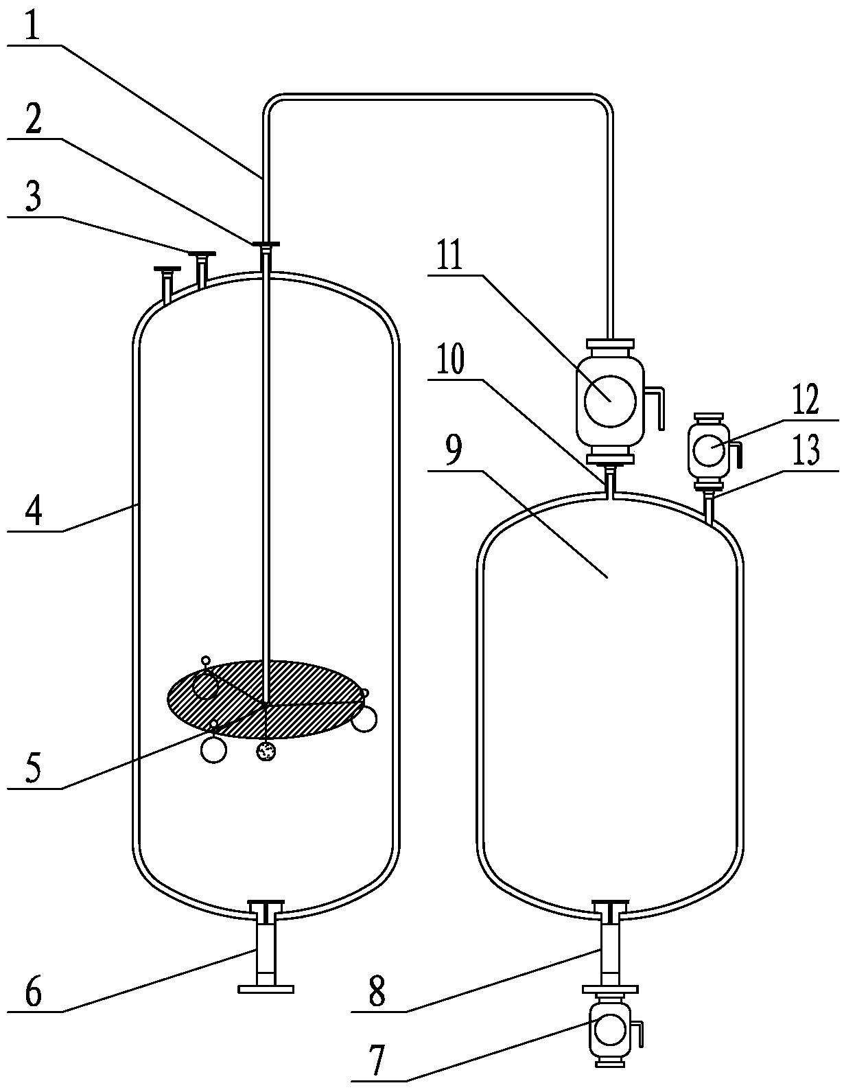 Liquid phase separation device and using method thereof