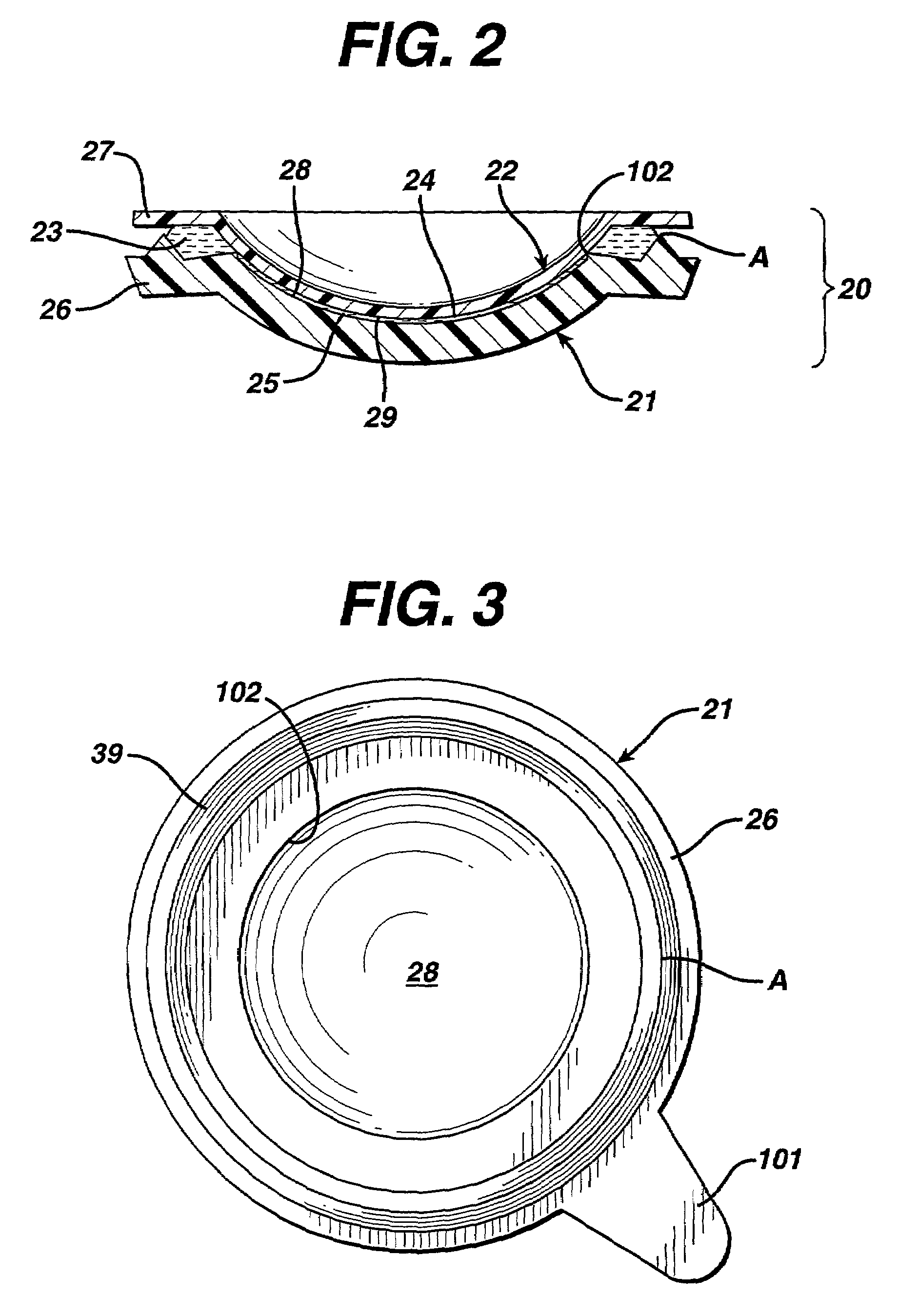 Mold for forming a contact lens and method of preventing formation of small strands of contact lens material during contact lens manufacture
