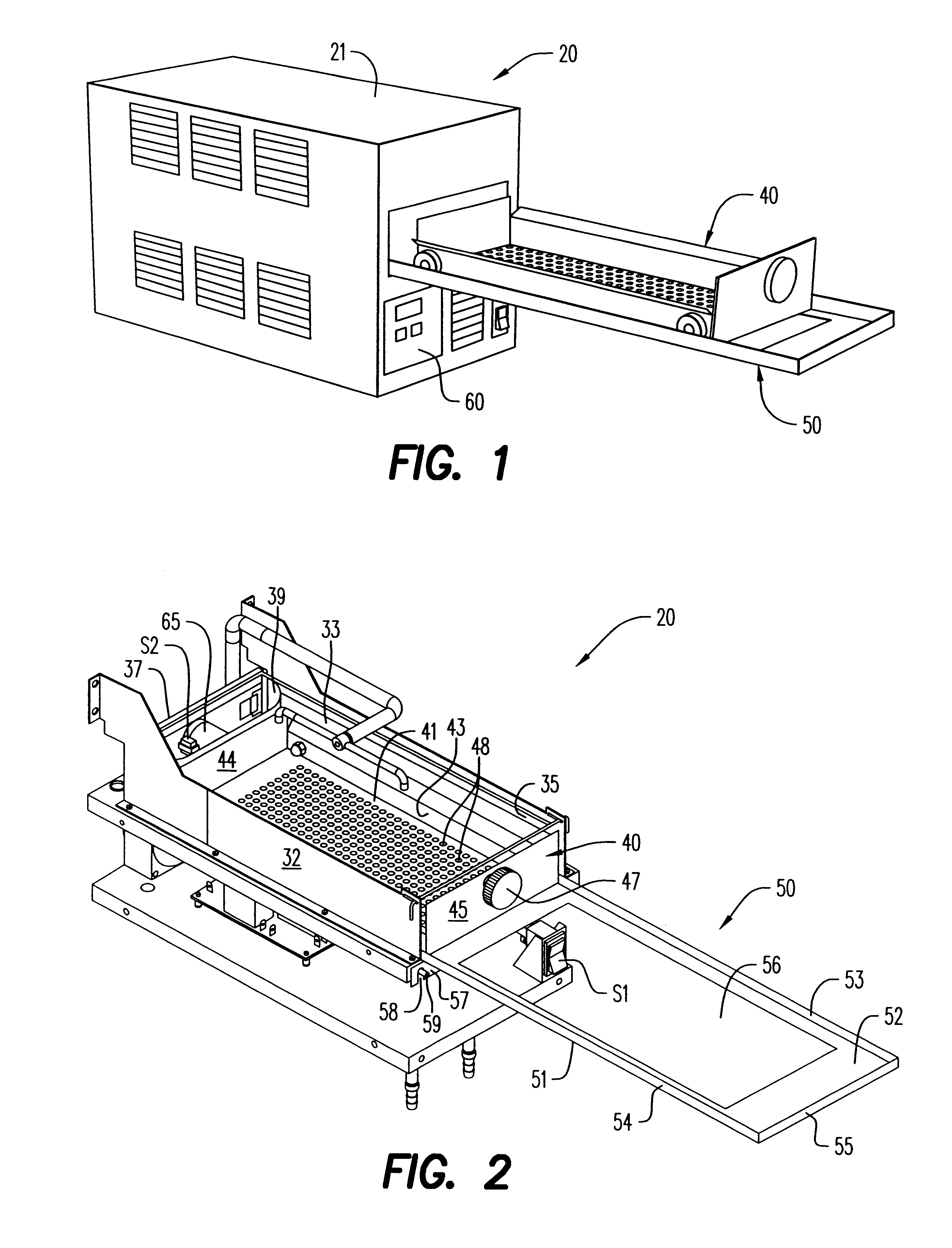 Method and apparatus for generating and applying steam for food cooking and finishing