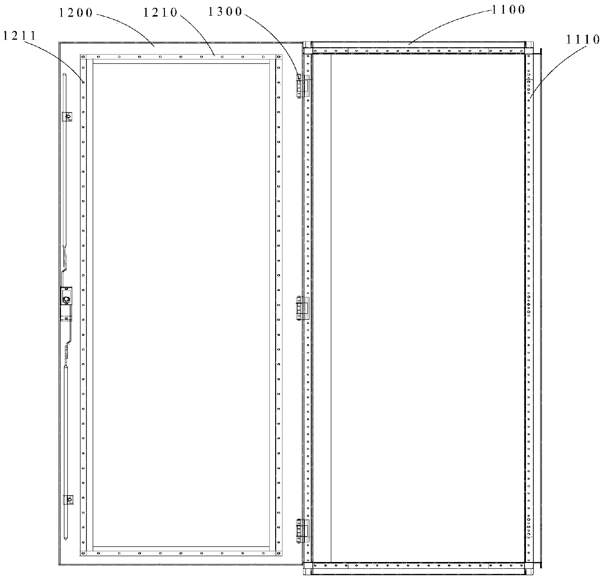 Environmental control power distribution cabinet