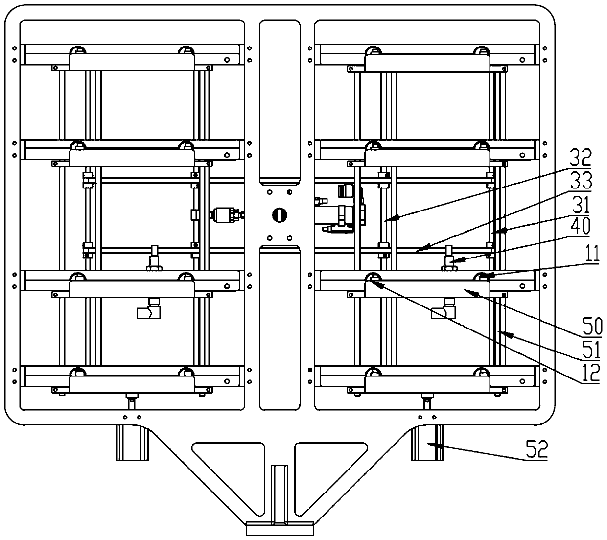 Feeding clamp and injection molding stamping equipment with same