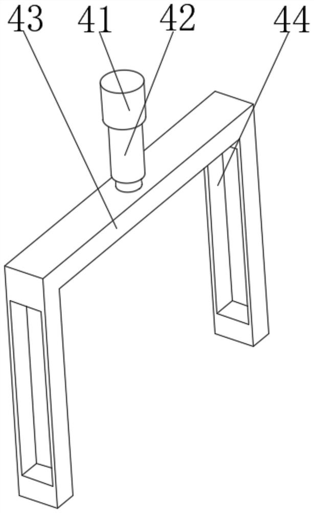 Wood cutting device for civil engineering