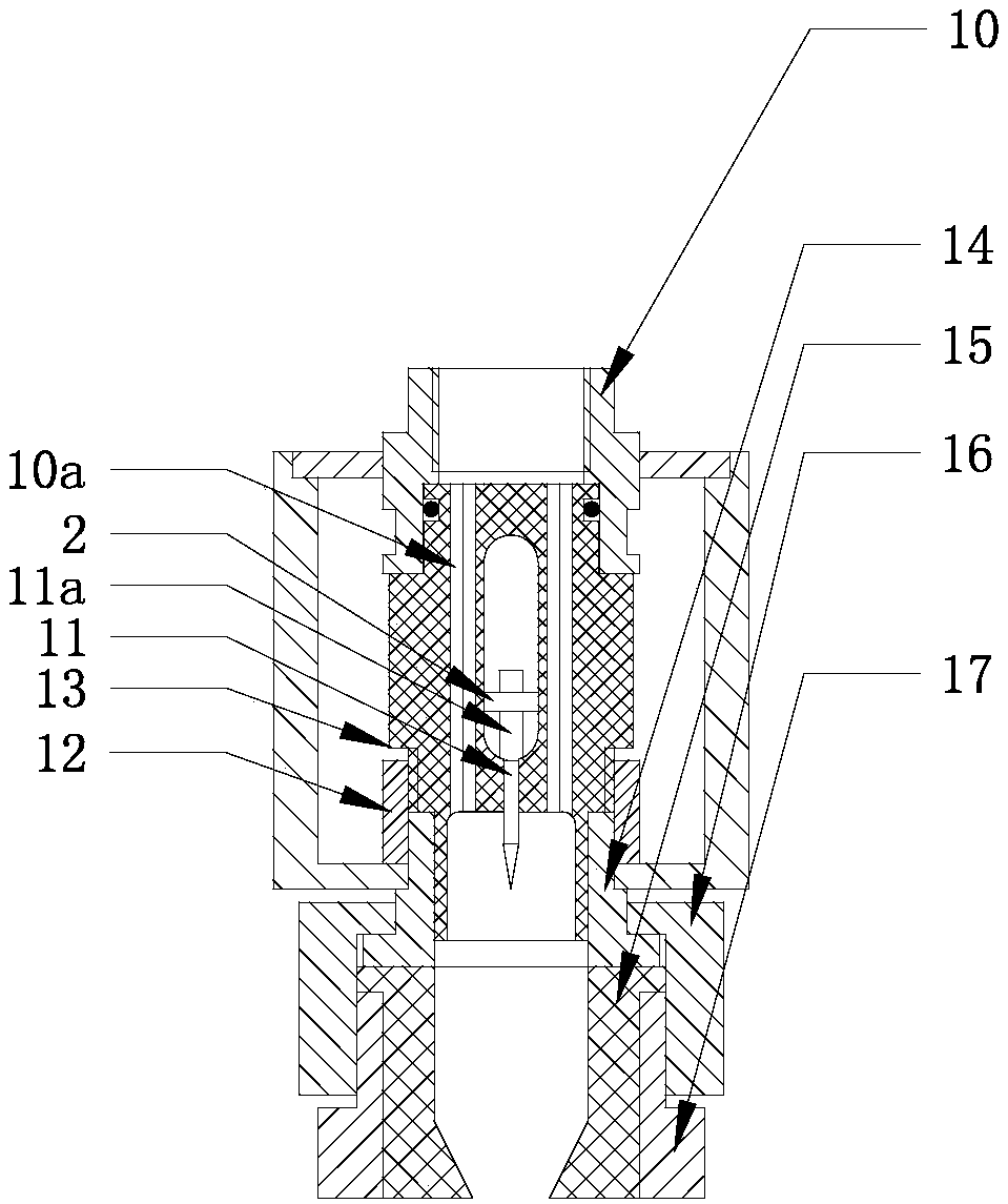 Alternating current powder charge eliminator and powder delivery pipeline charge eliminating system