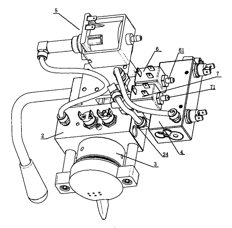 Coffee making machine capable of providing steam