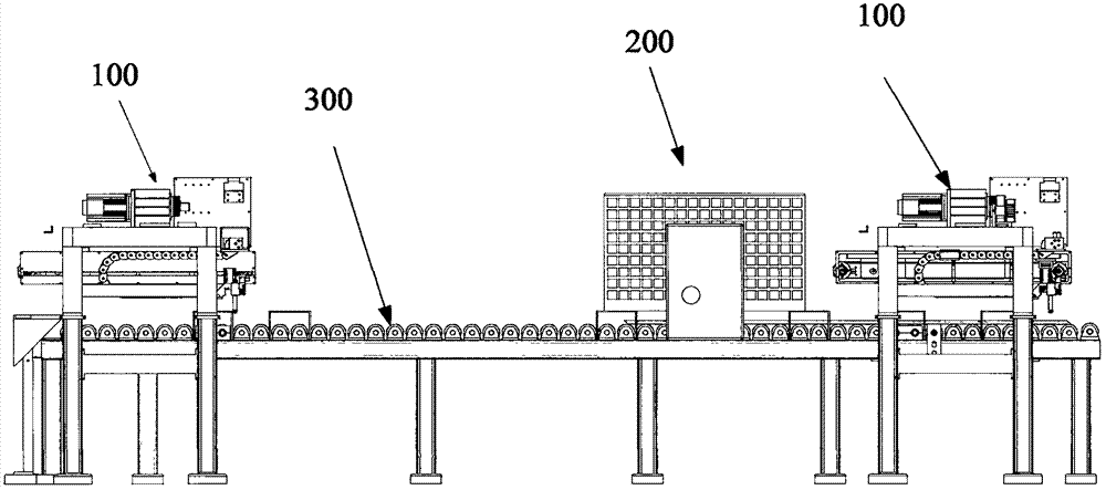 Accurate spraying equipment and method for tire tread rubber mortar