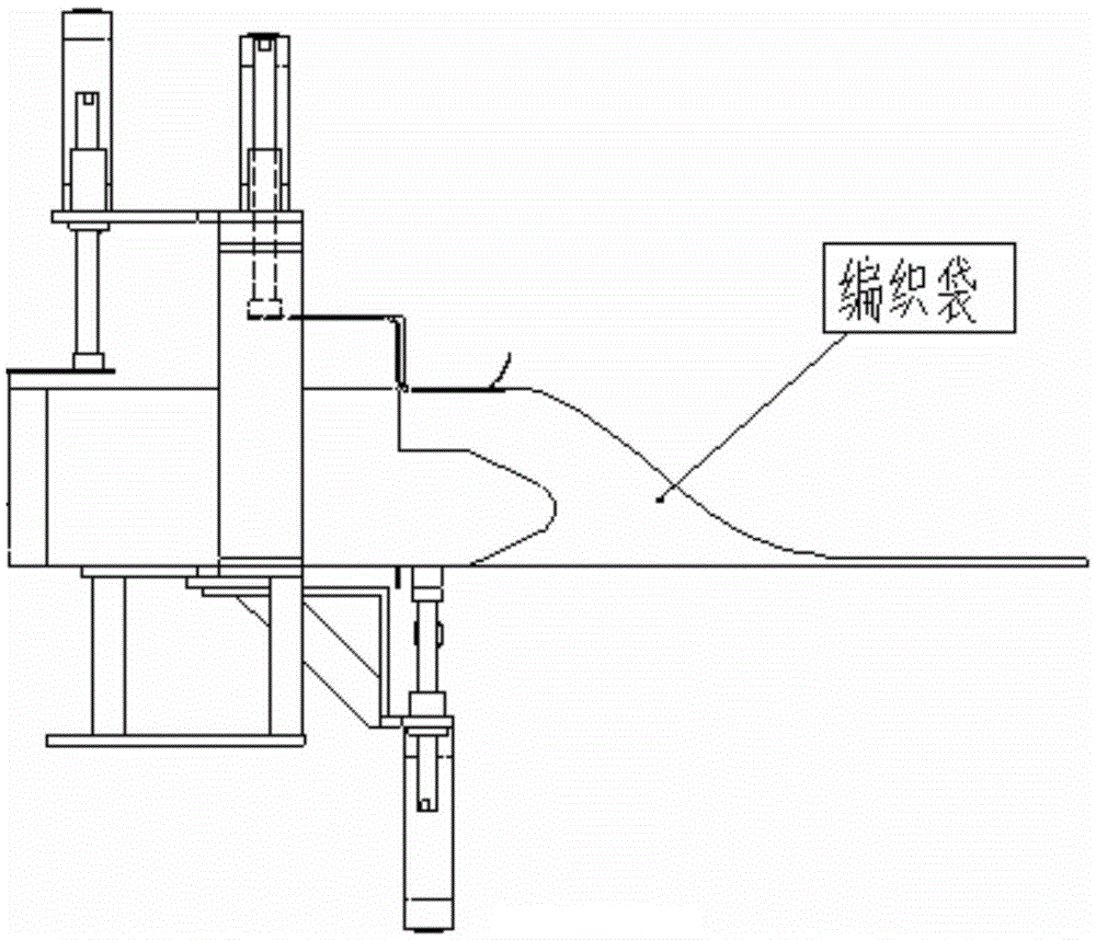 Self-adaptive bag clamping device