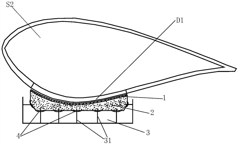 Mould for testing aerodynamic configuration of repaired wind turbine blade, mould manufacture method and testing method through mould