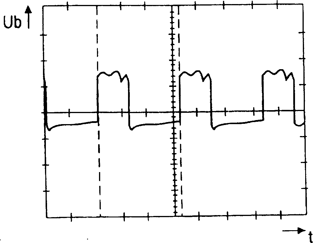 Stray emission reduction circuit