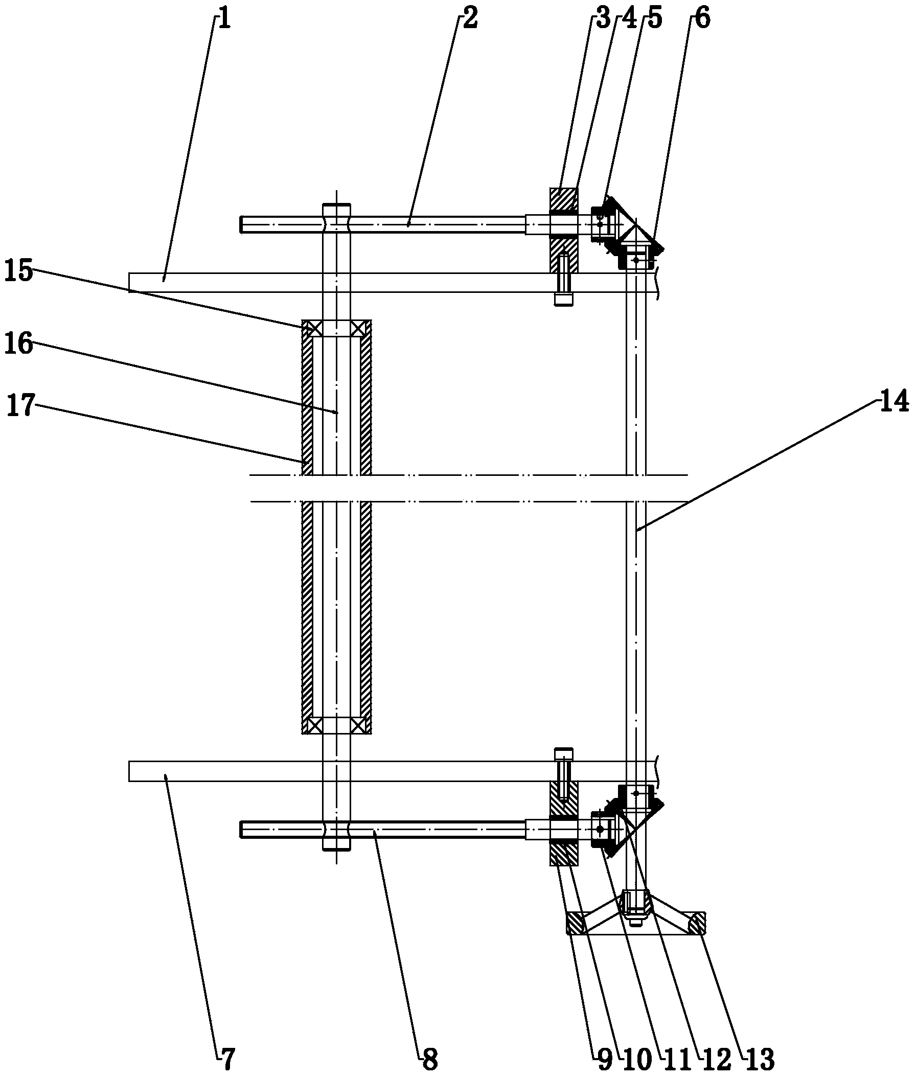 Opposite-cutting adjusting device for bag making machine