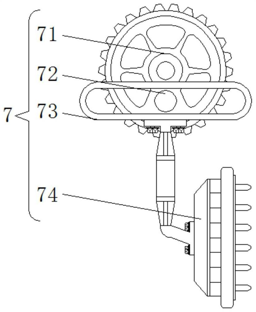 All-dimensional spraying device capable of avoiding coating condensation